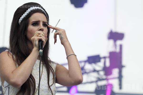 LANA DEL REY - 2012-07-01 - BELFORT - Presqu'ile du Malsaucy - Elizabeth Woolridge Grant